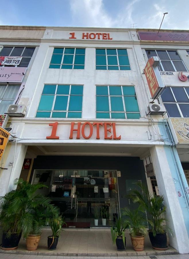 1 Hotel Taman Connaught Kuala Lumpur Exterior foto